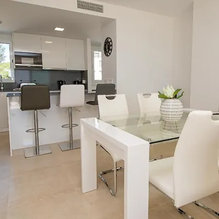 Celere Dona Julia 3 71a * Casares